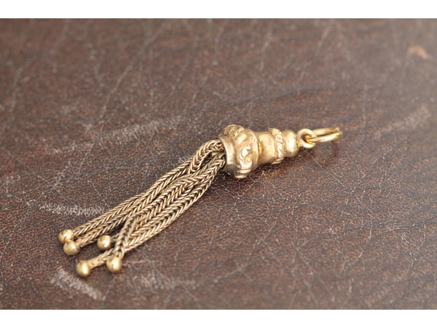Antique 9ct Yellow Gold Tassel Pendant