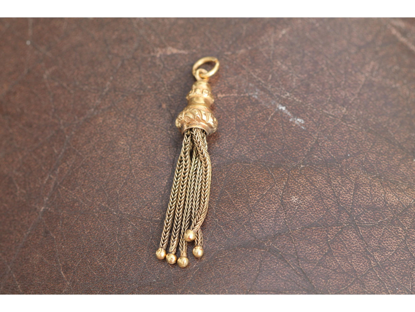 Antique 9ct Yellow Gold Tassel Pendant
