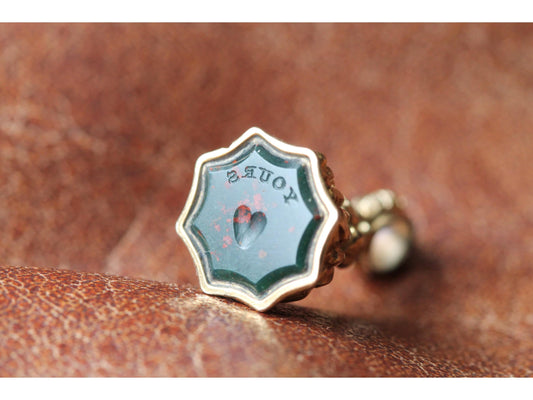 Antique 9ct Gold Cased Love Heart 'YOURS' Intaglio Pendant