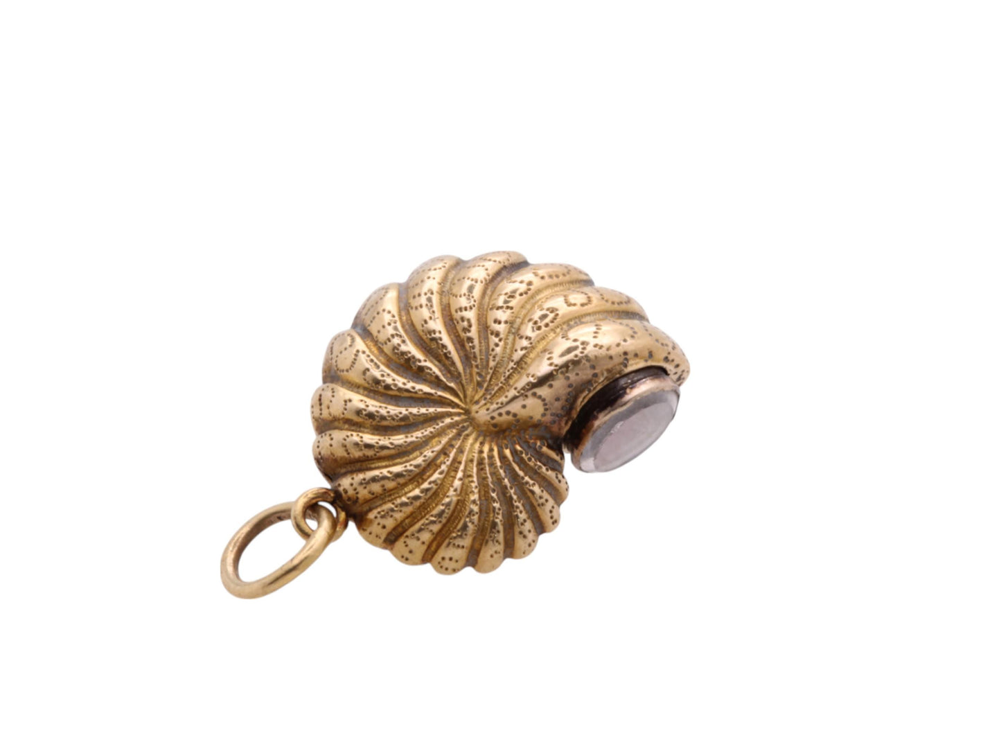 Antique 15ct Gold Shell Pendant Locket