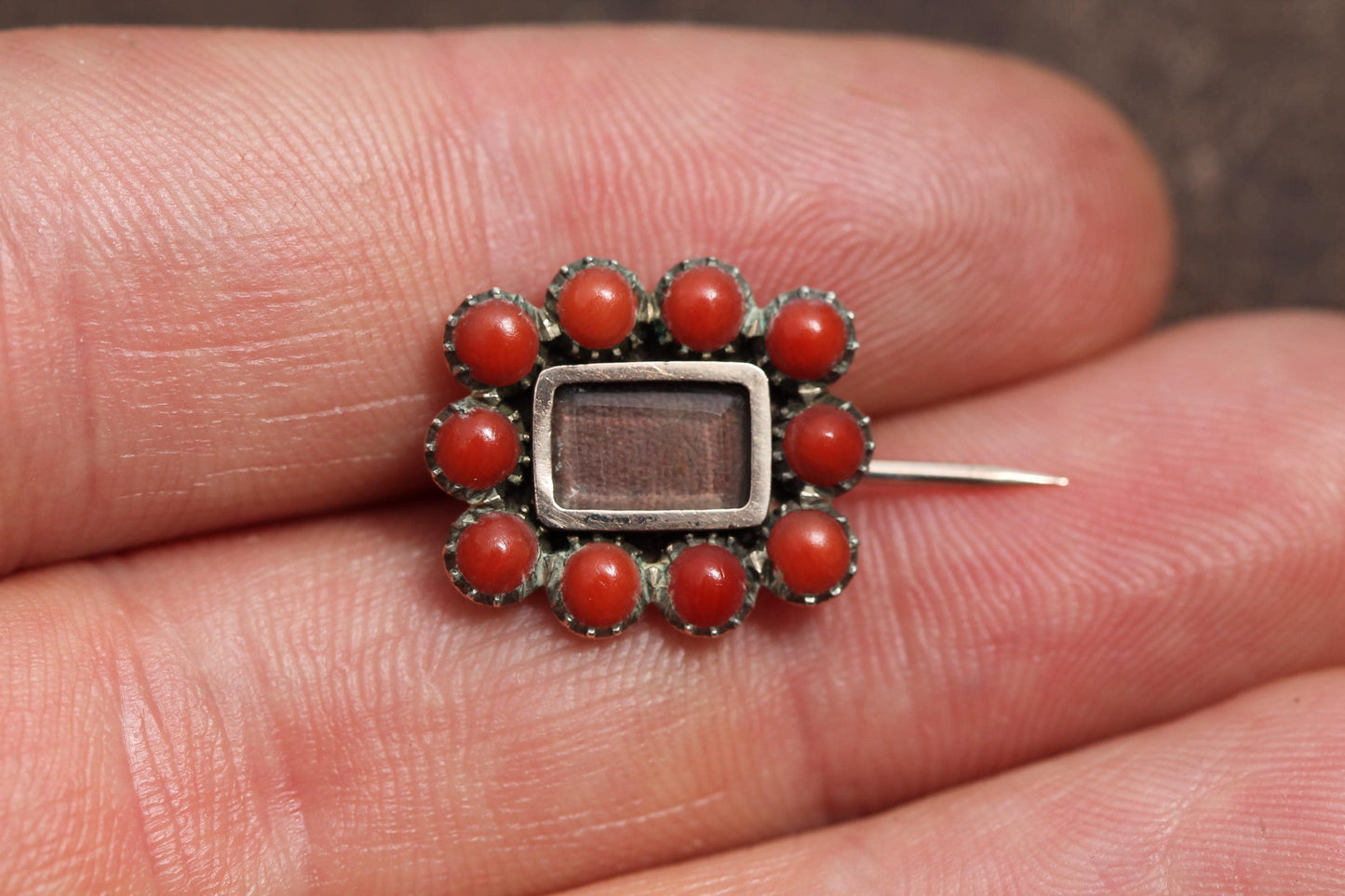 Antique Victorian 9ct Gold Coral Brooch
