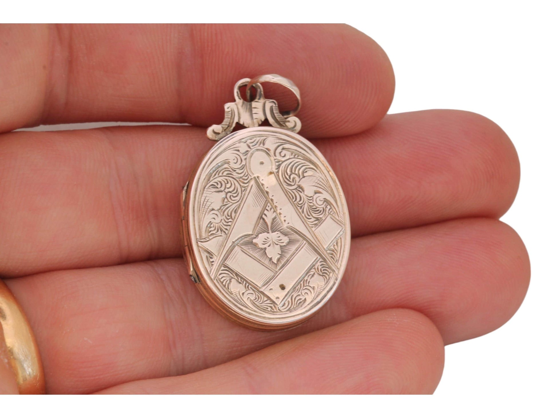 Antique-9ct-Gold-Masonic-Locket