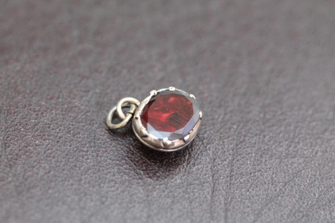 Antique 9ct Gold Garnet Charm Pendant