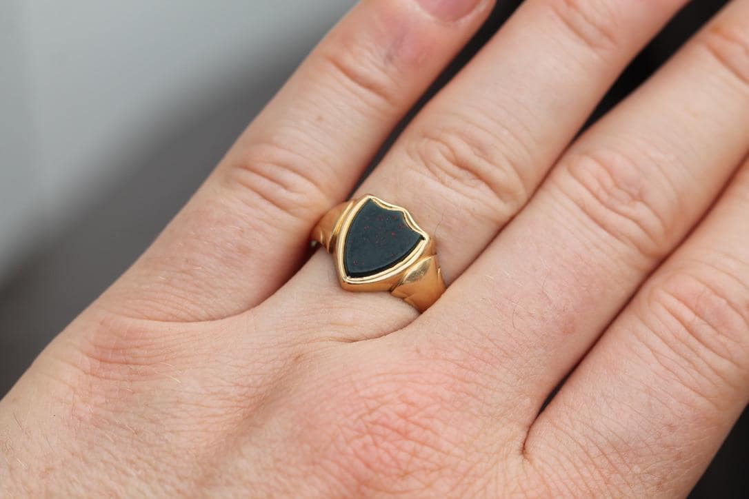 Antique 18ct Gold Shield Bloodstone Signet Ring, 1901