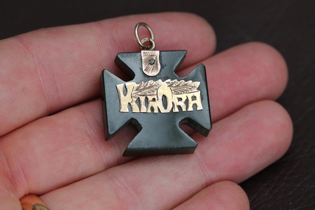 Antique 9ct Gold New Zealand Nephrite Maltese Cross "Kia Ora" Pendant