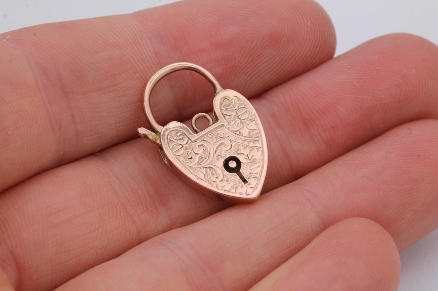 Antique 9ct Gold Chased Heart Padlock Pendant
