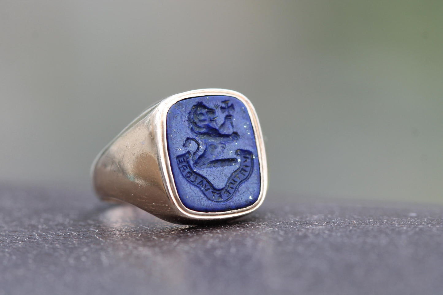 Antique 14ct Gold Lapis Lazuli Lion Intaglio 'By Virtue And Courage" Signet Ring