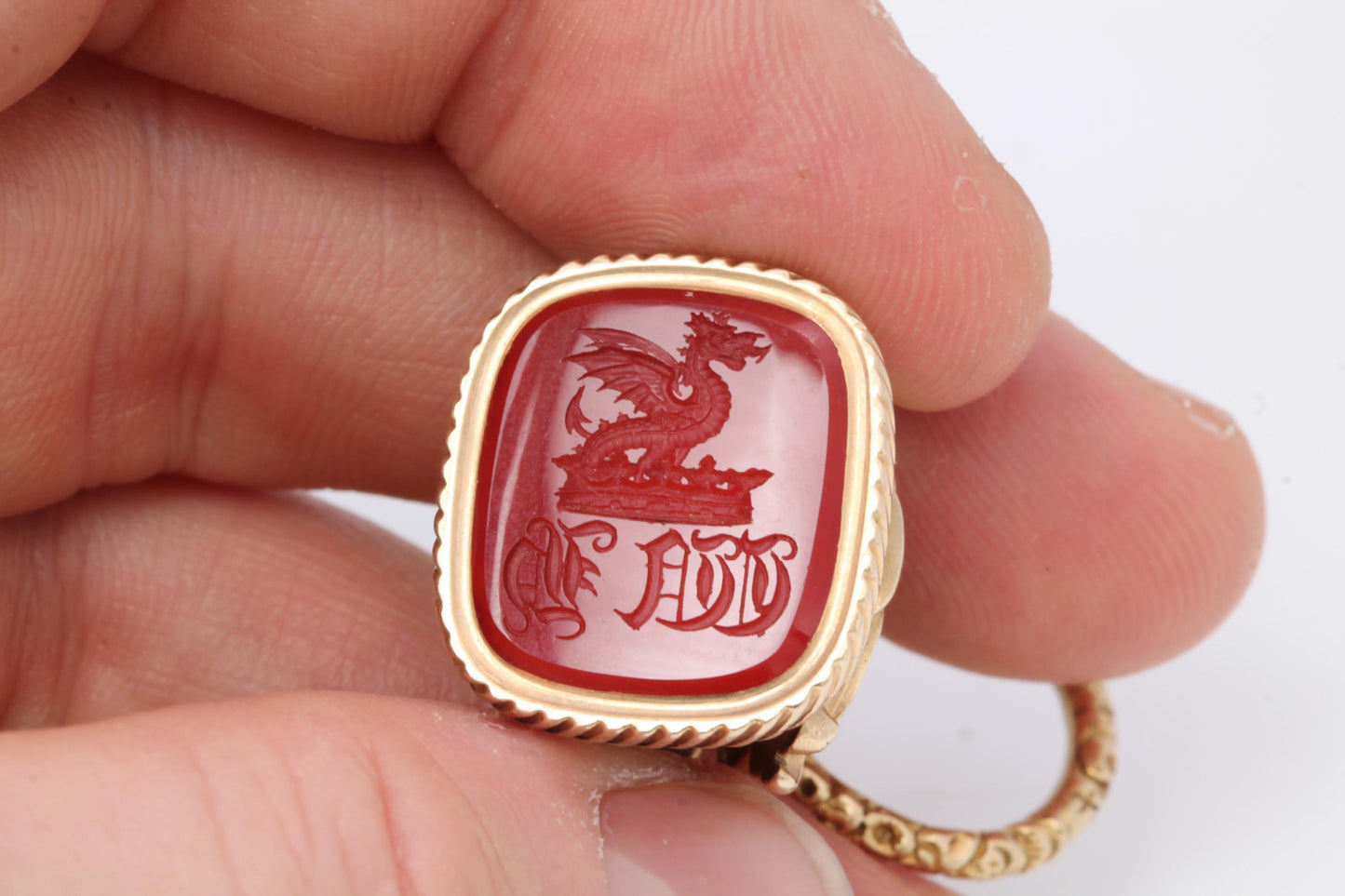 Antique 15ct Gold Carnelian Dragon Intaglio Crested Seal With Split Ring
