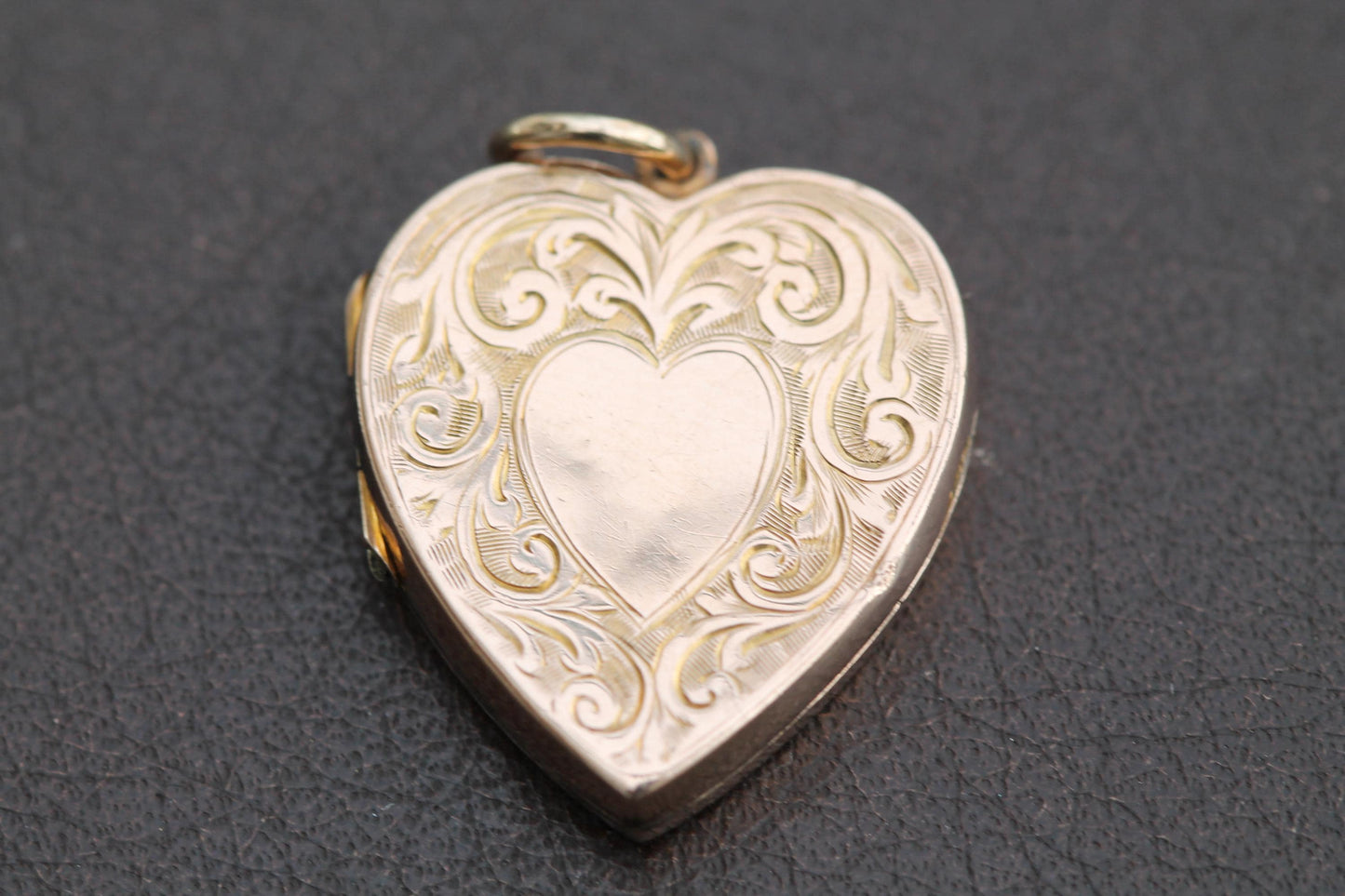 Antique Edwardian 9ct Gold Heart Locket, Floral Chasing & Forget-Me-Nots, 1907