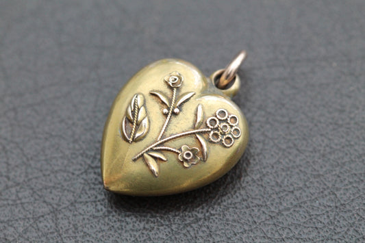 Antique 15ct Gold Decorative Flower Heart Pendant, 1899