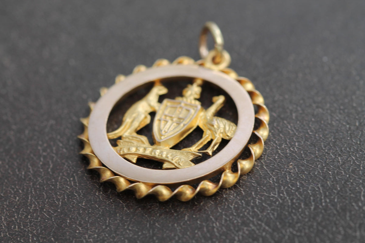 Antique 9ct Gold Australian Kangaroo Emu, Commonwealth Coat Of Arms Pendant