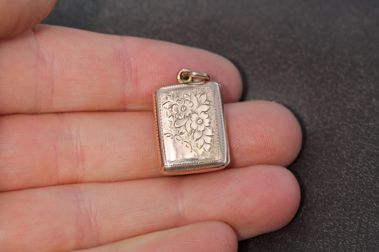 Antique 9ct Gold Forget Me Not, Tulip Locket