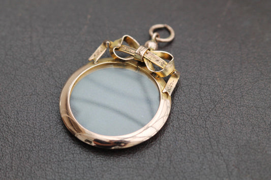 Antique 9ct Gold Decorative Bow Glass Locket, 1905