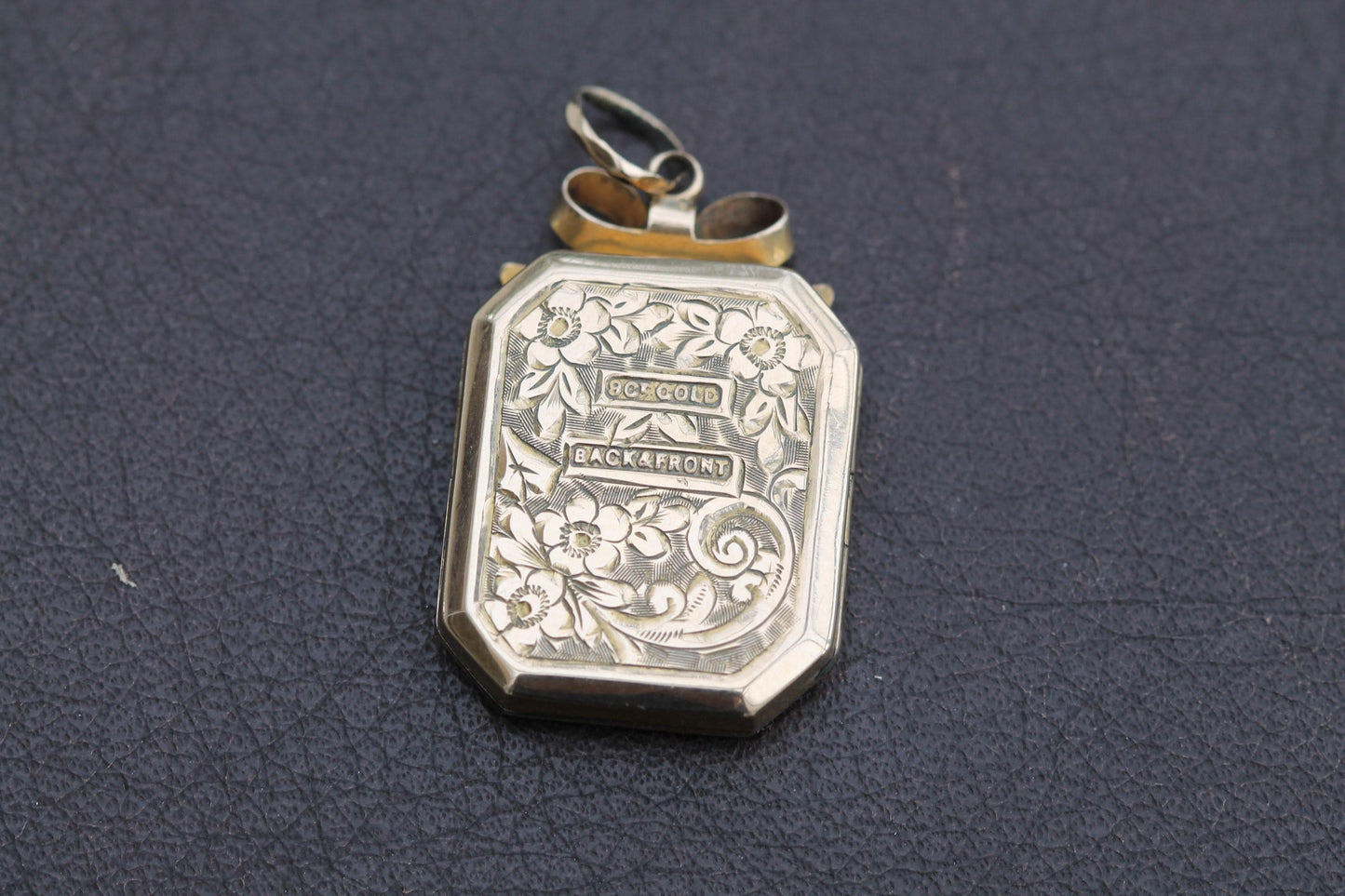 Antique 9ct Gold Chased Decorative Bow Locket