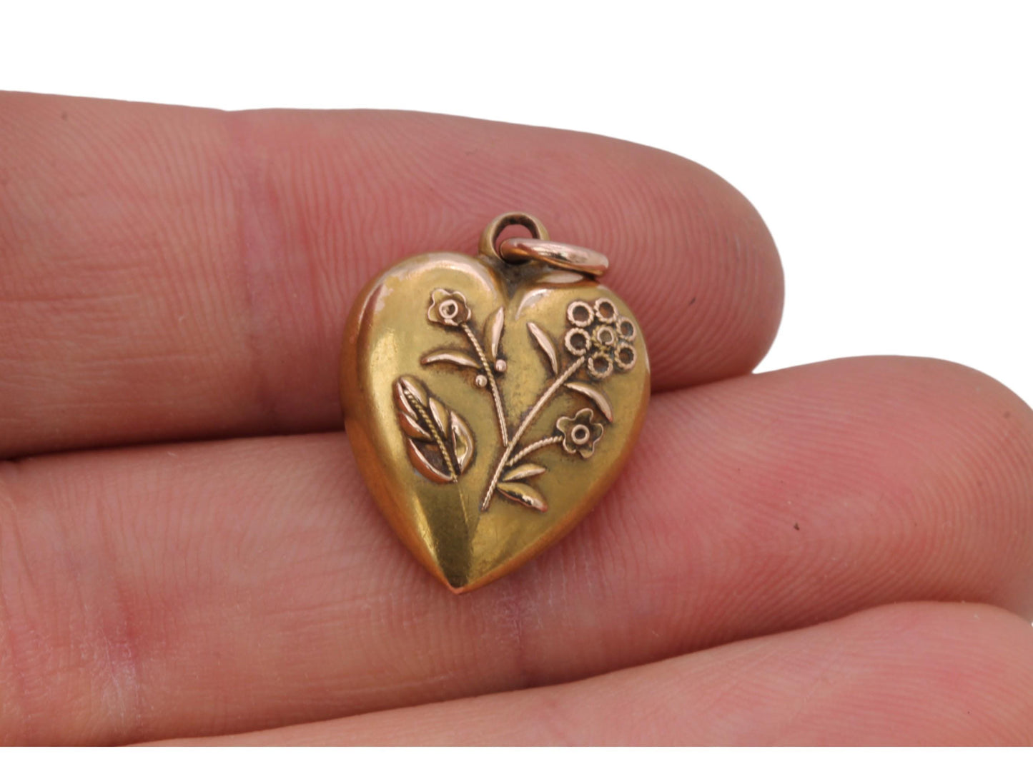 Antique 15ct Gold Decorative Flower Heart Pendant, 1899