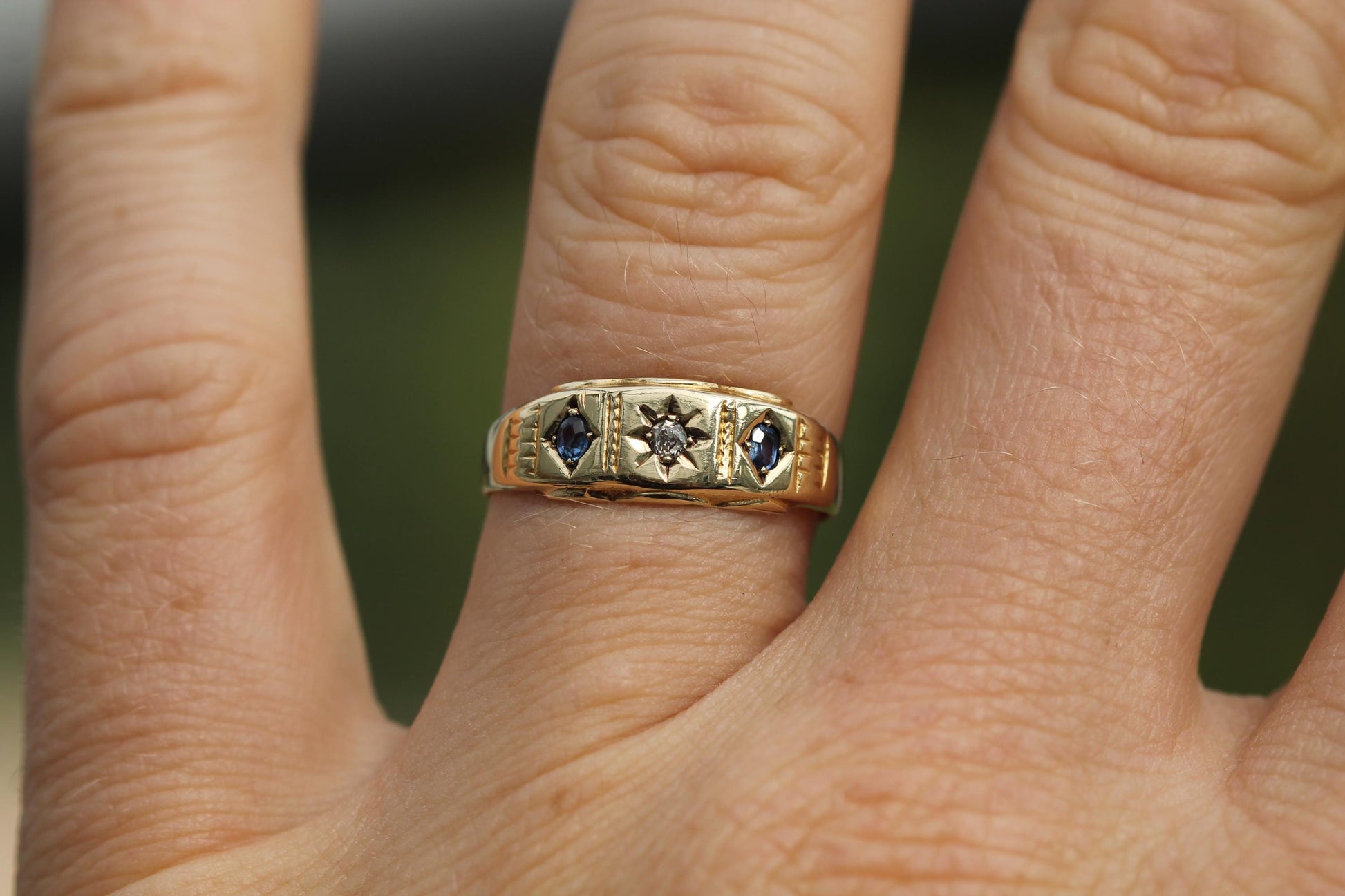 Antique-15ct-Gold-Diamond-Sapphire-Gypsy-Ring,-1896