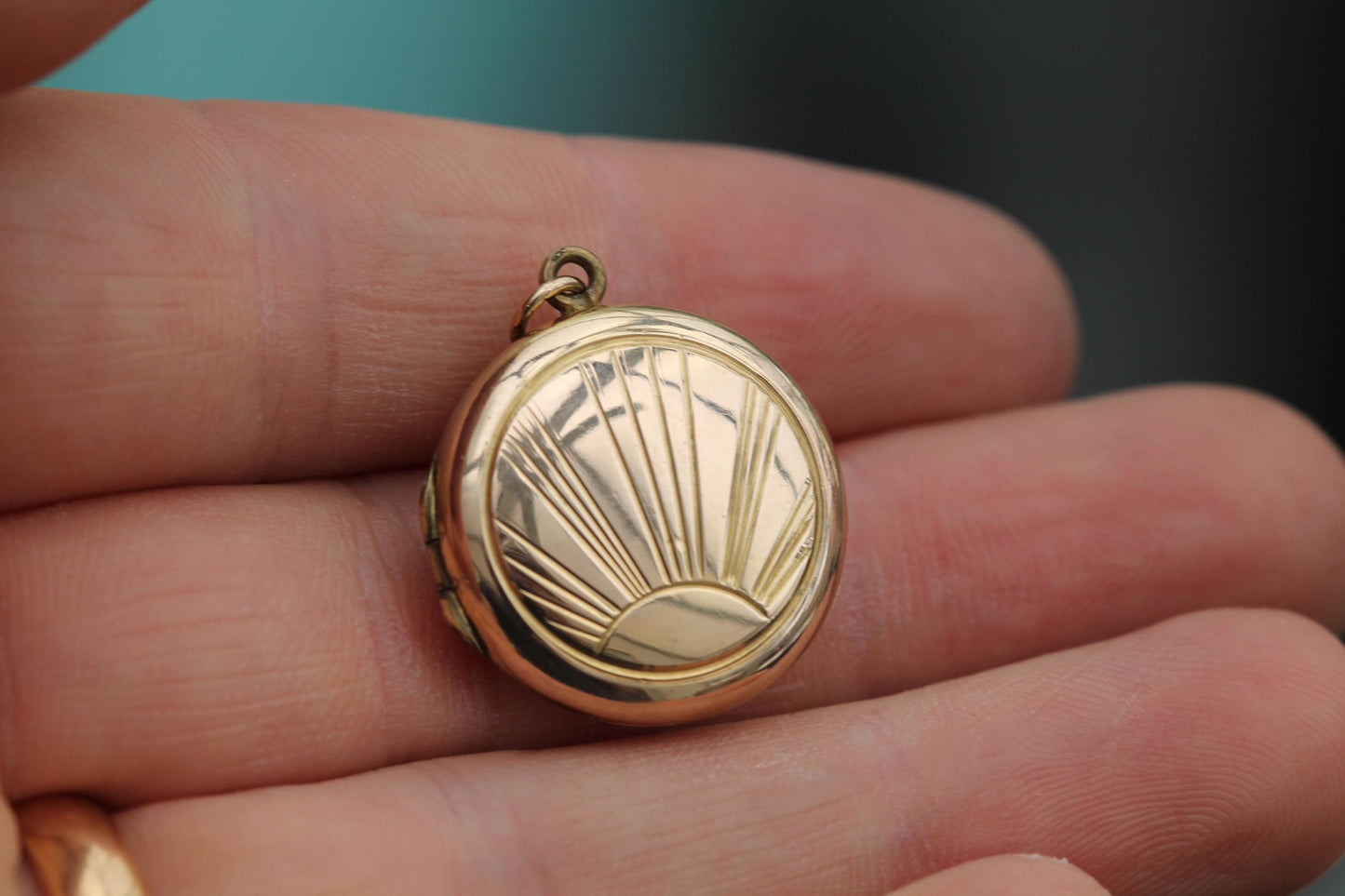 Vintage 9ct Gold Sunburst Locket, Art Deco Style c.1950