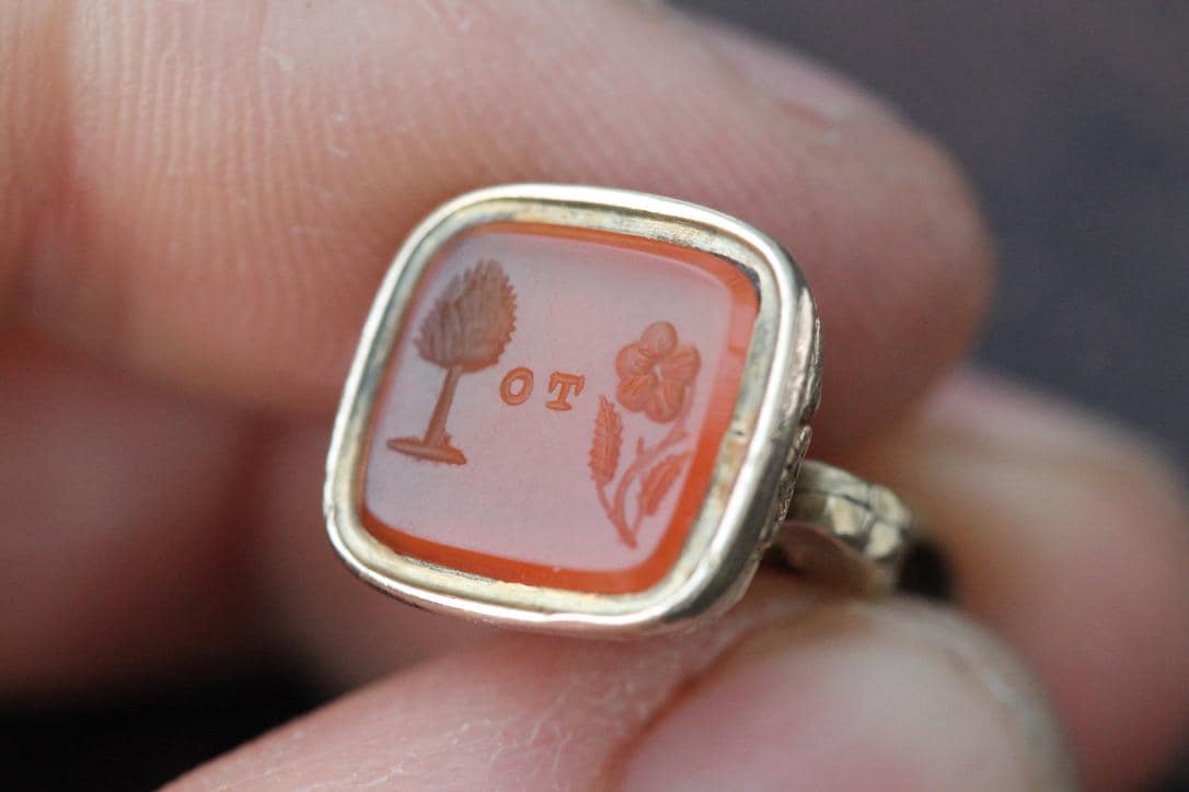 Antique Georgian 9ct Gold Cased 'Love To You' Rebus Puzzle Intaglio Seal