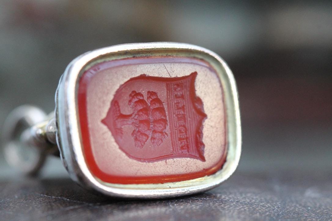 Antique 9ct Gold Greyhound Intaglio "Faithful" Crest Carnelian Seal