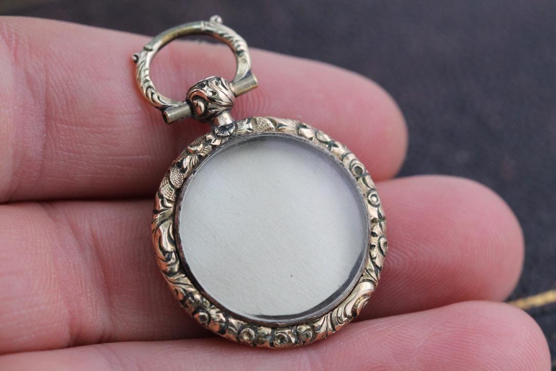 Antique 15ct Gold Forget Me Not Enamel Locket Pendant