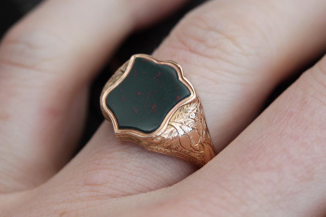 Antique 15ct Gold Bloodstone Shield Signet Ring, 1913