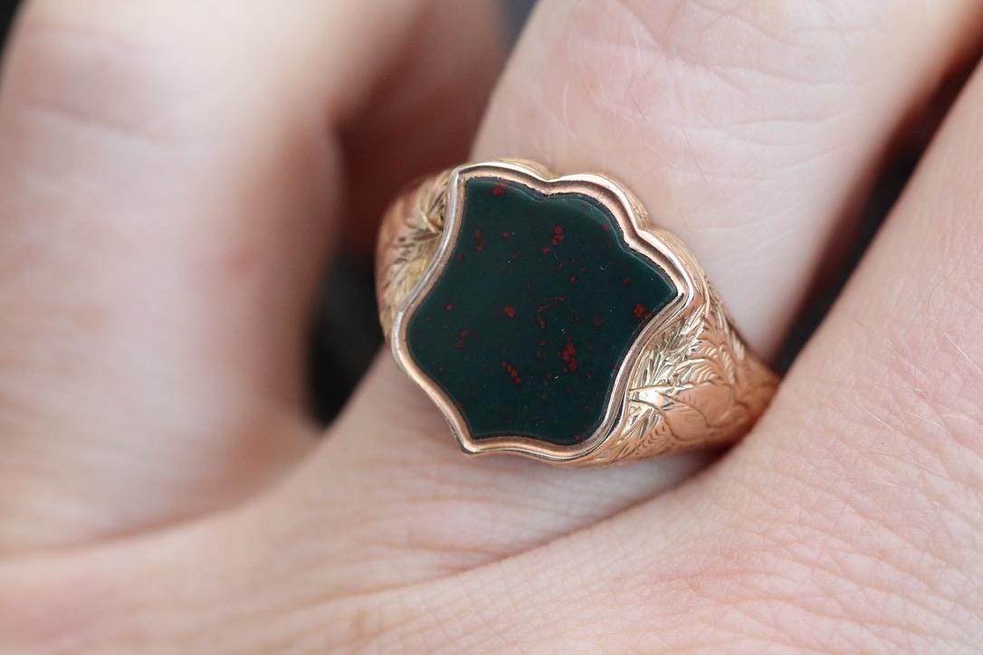 Antique 15ct Gold Bloodstone Shield Signet Ring, 1913