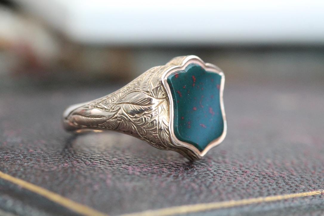 Antique 15ct Gold Bloodstone Shield Signet Ring, 1913