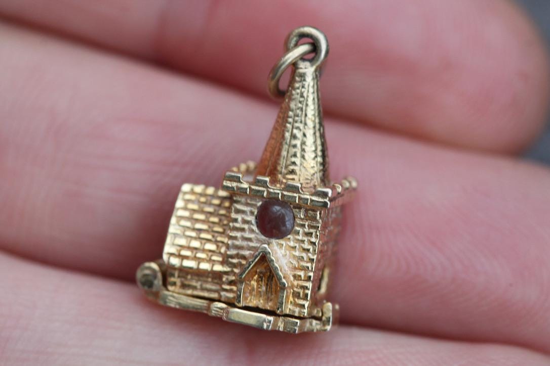 Vintage 9ct Gold Opening Church Marriage Vows Charm Pendant
