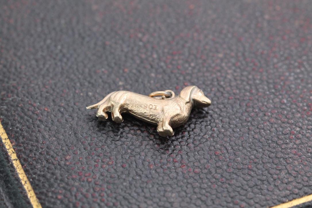 Vintage 9ct Gold Dachshund Sausage Dog Charm