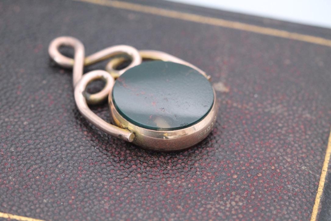 Antique 9ct Gold Bloodstone & Carnelian Spinner Pendant, 1911