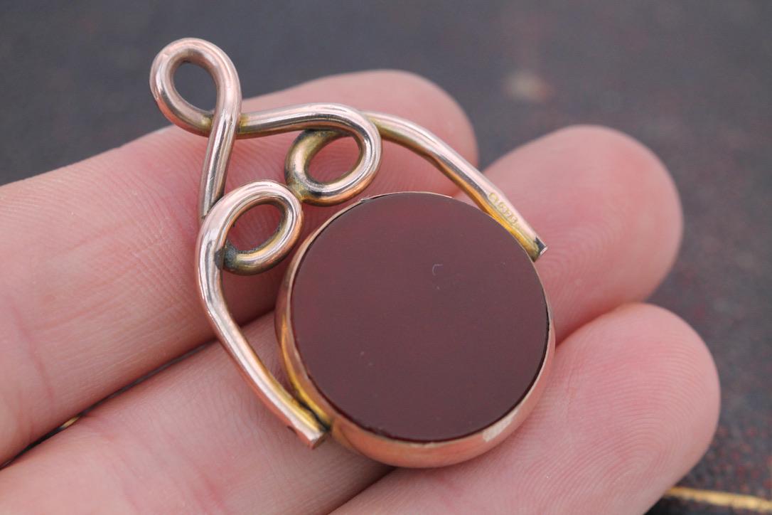 Antique 9ct Gold Bloodstone & Carnelian Spinner Pendant, 1911
