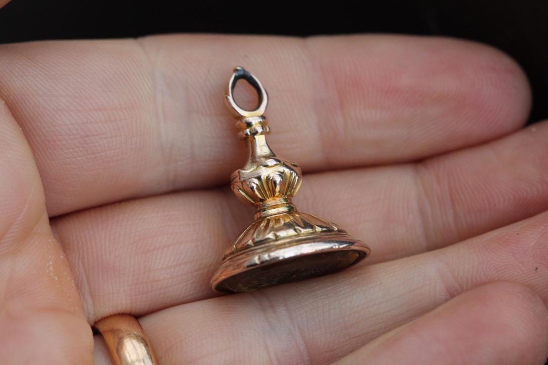 Antique 15ct Gold Citrine Intaglio Ship Crest "Learn to be patient" Seal Pendant