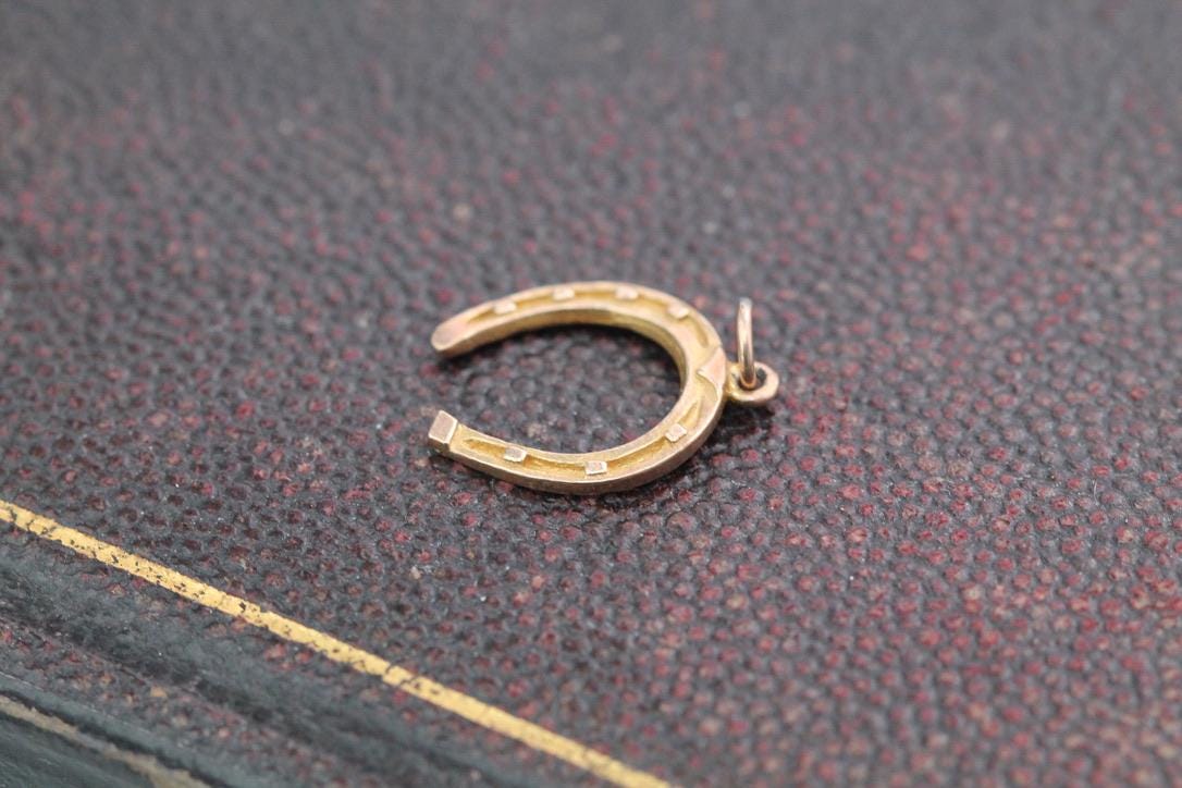 Antique 9ct Gold Lucky Horseshoe Pendant Charm