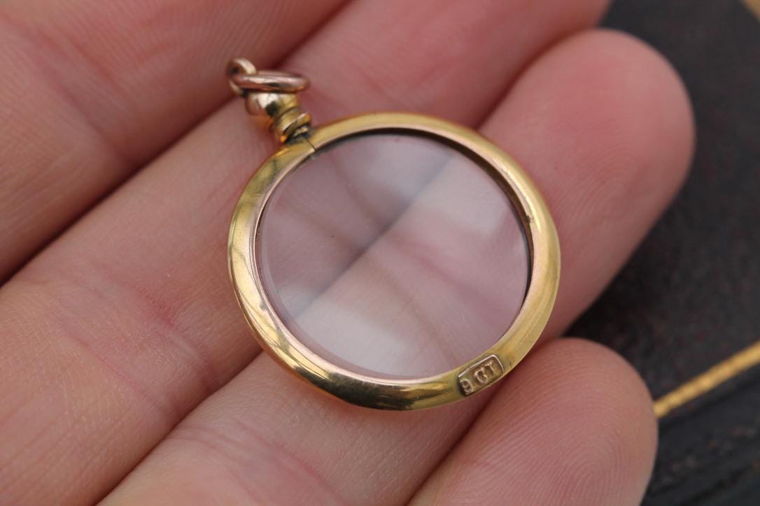 Antique 9ct Yellow Gold Open Face Glass Locket Pendant