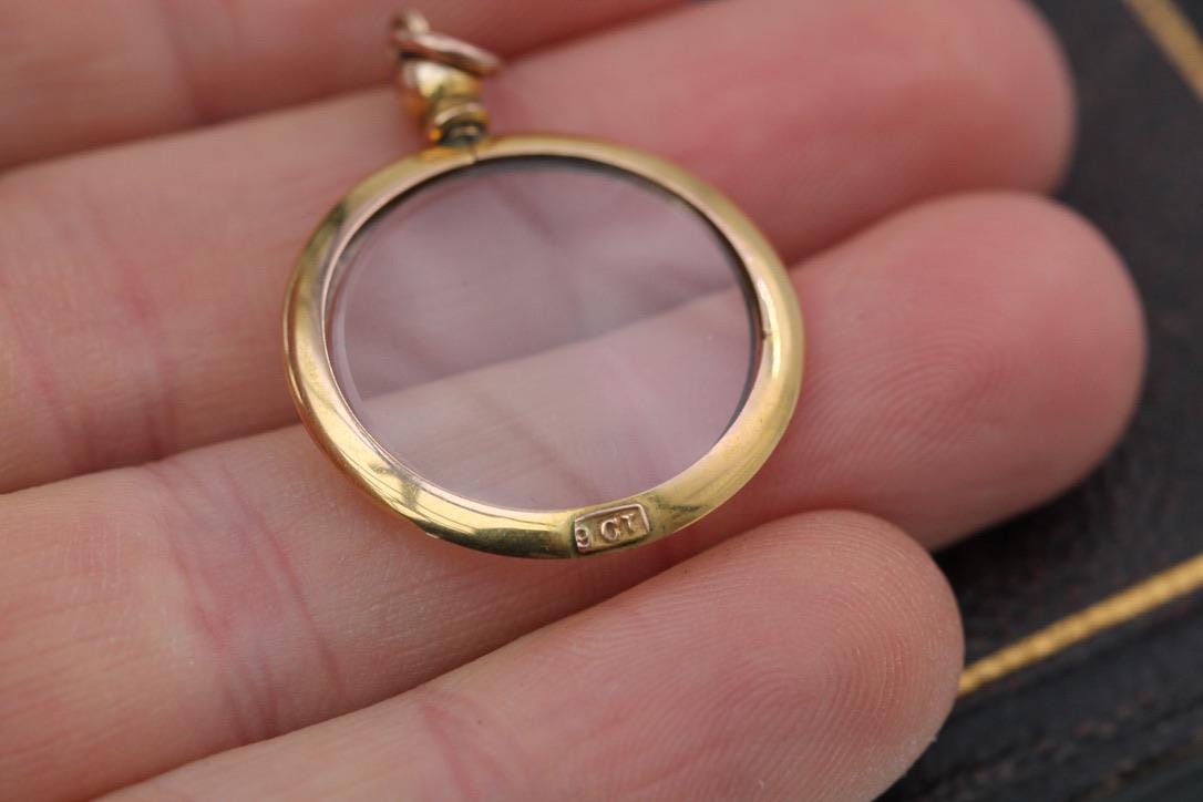Antique 9ct Yellow Gold Open Face Glass Locket Pendant
