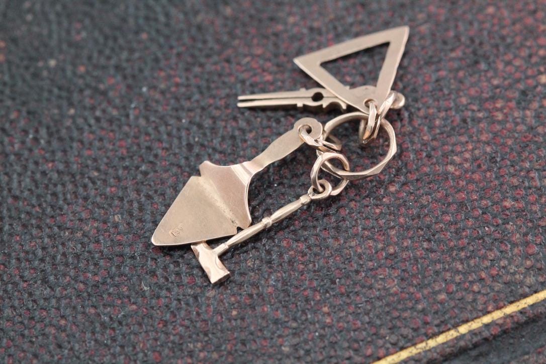 Antique-14ct-Gold-Masonic-Charms