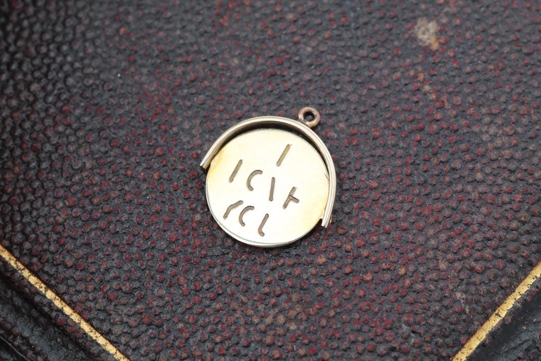 Vintage 9ct Gold I Love You Spinning Charm