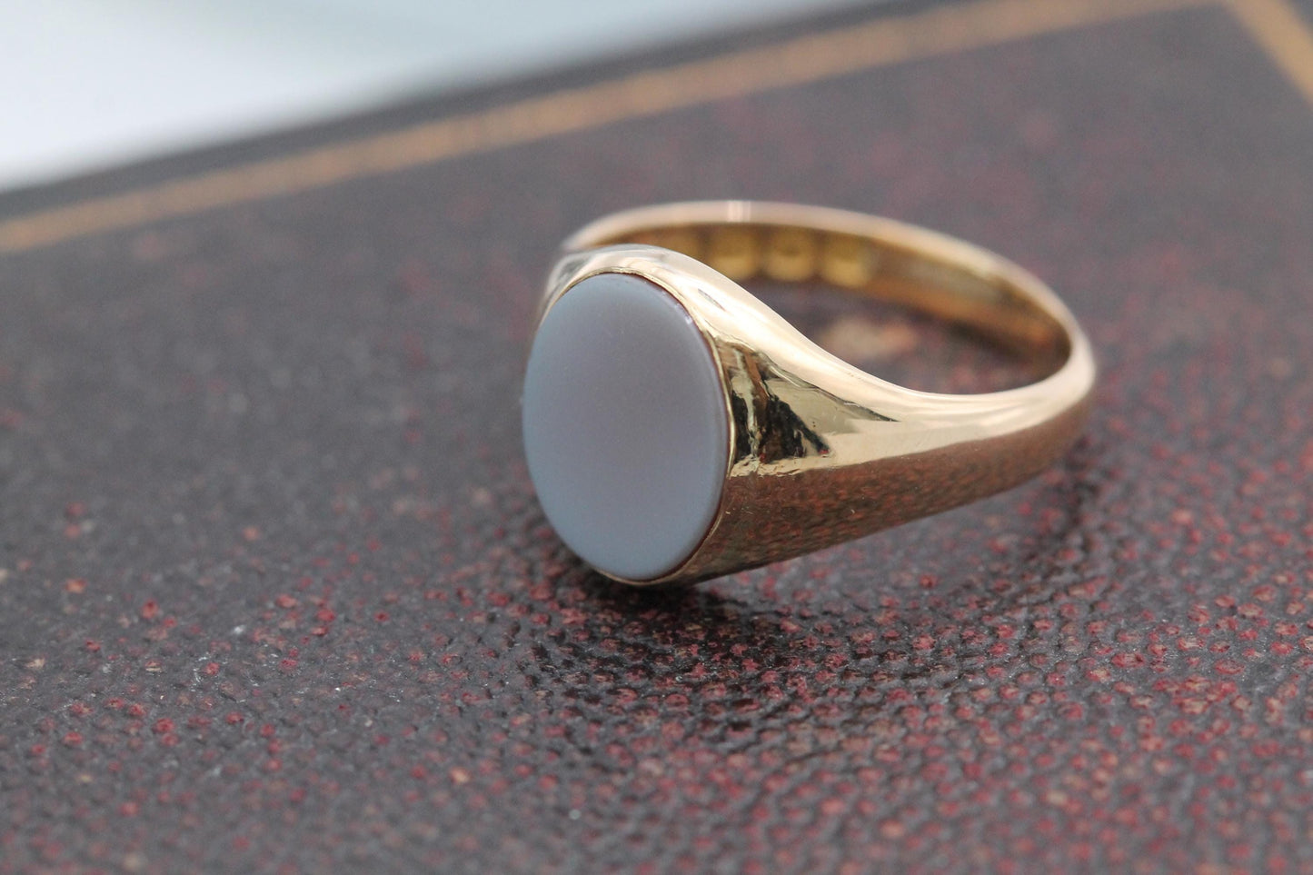 Antique 18ct Gold Sardonyx Signet Ring