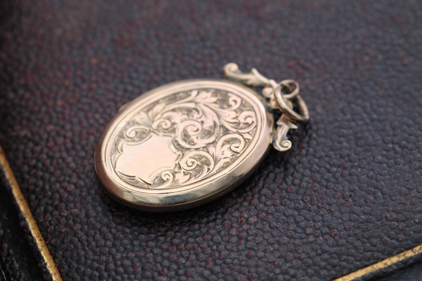 Antique 9ct Rose Gold Chased Locket, Edwardian Oval Floral Pendant, Chester Hallmarked 1906