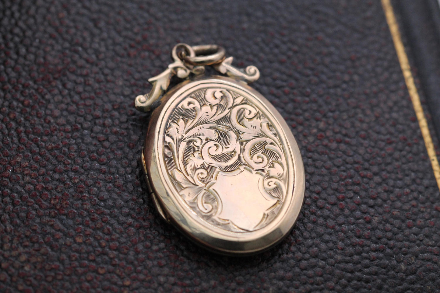 Antique 9ct Rose Gold Chased Locket, Edwardian Oval Floral Pendant, Chester Hallmarked 1906