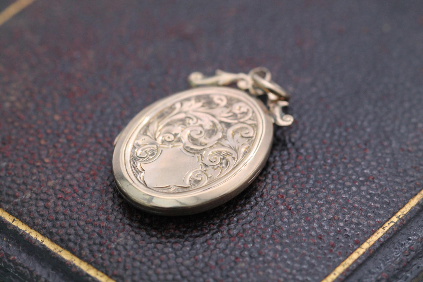 Antique 9ct Rose Gold Chased Locket, Edwardian Oval Floral Pendant, Chester Hallmarked 1906