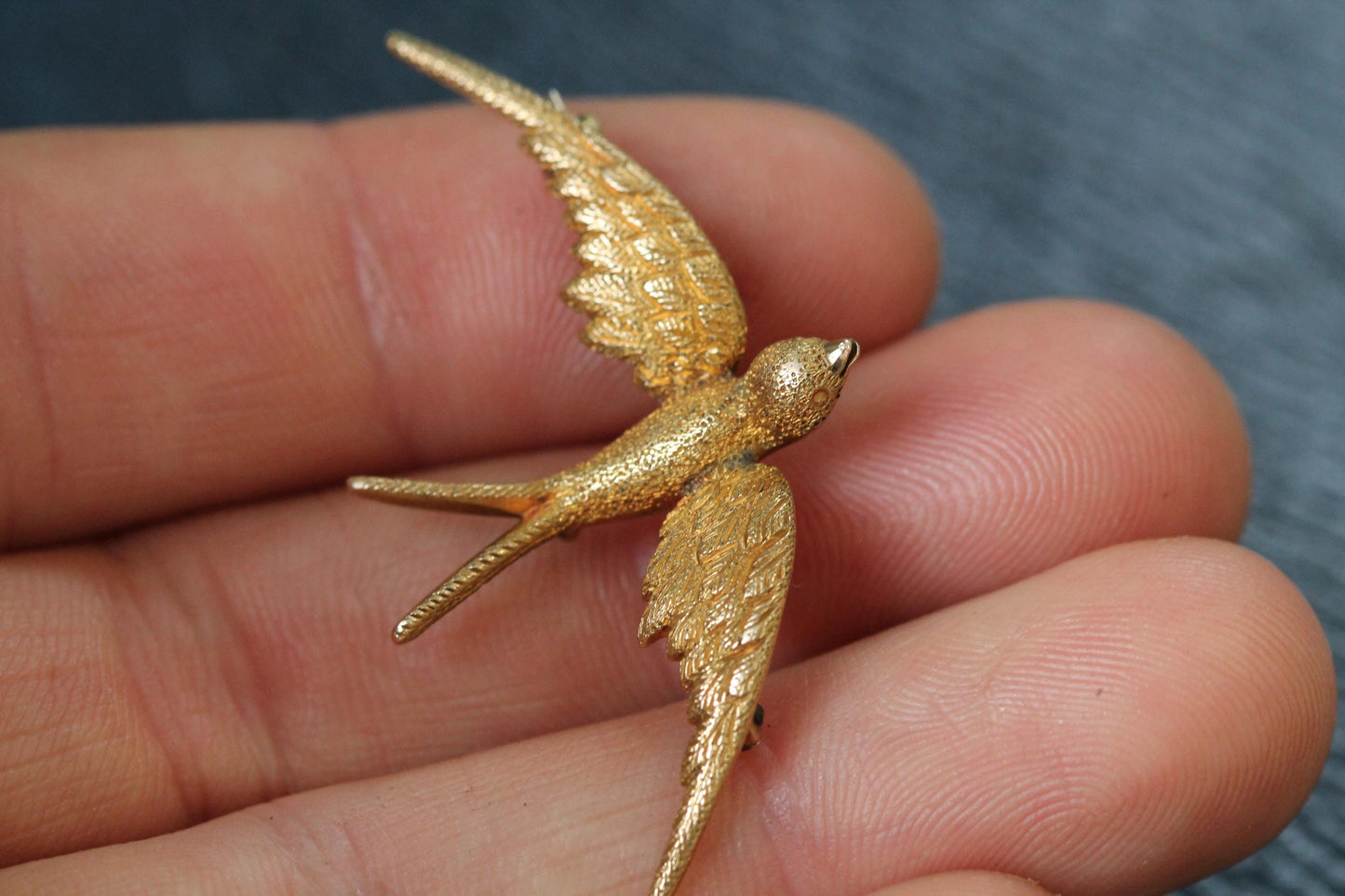 Antique Edwardian 15ct Gold Swallow Bird Brooch Pendant