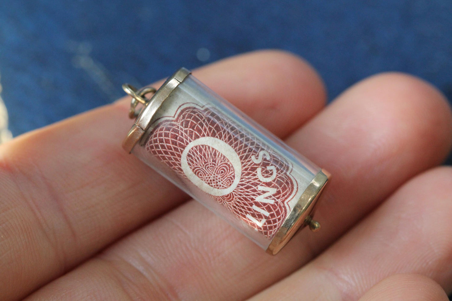 Vintage 9ct Gold 10 Shilling Emergency Note Charm, 1978