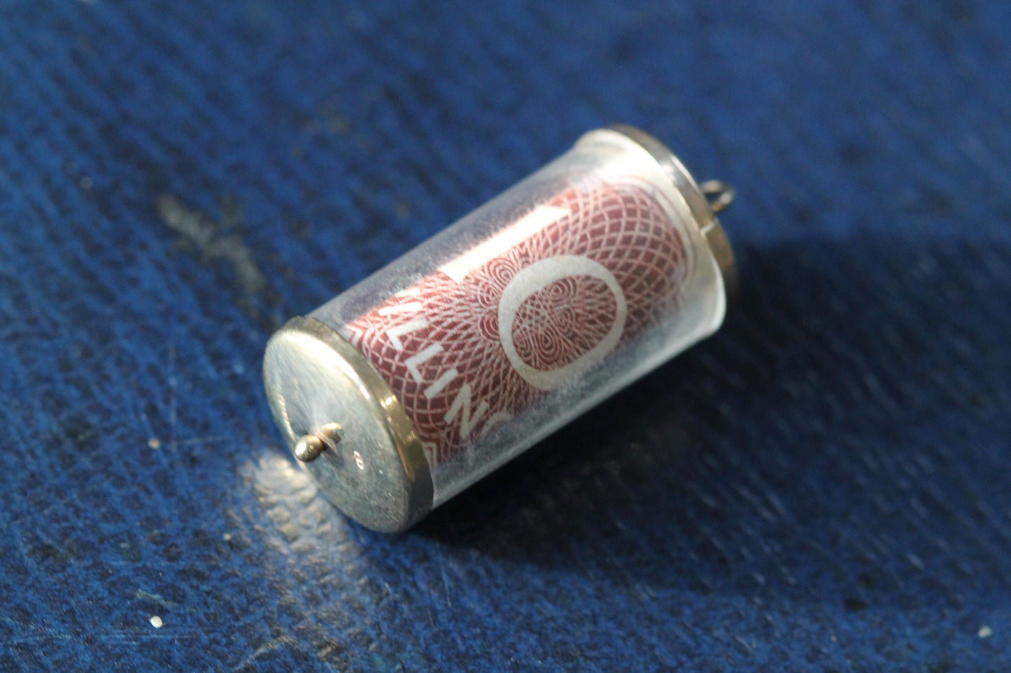 Vintage 9ct Gold 10 Shilling Emergency Note Charm, 1978