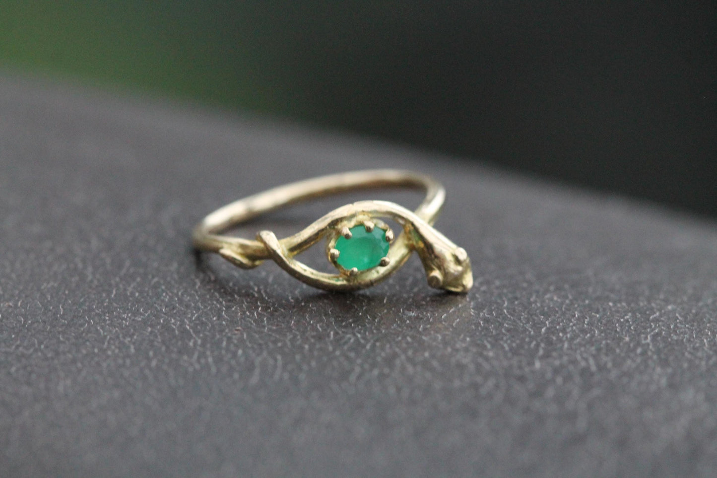 Antique Victorian 18ct Gold Emerald Snake Ring