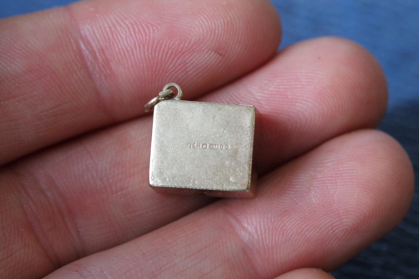 Vintage 9ct Gold One Pound Note Charm, Novelty Pendant 1978