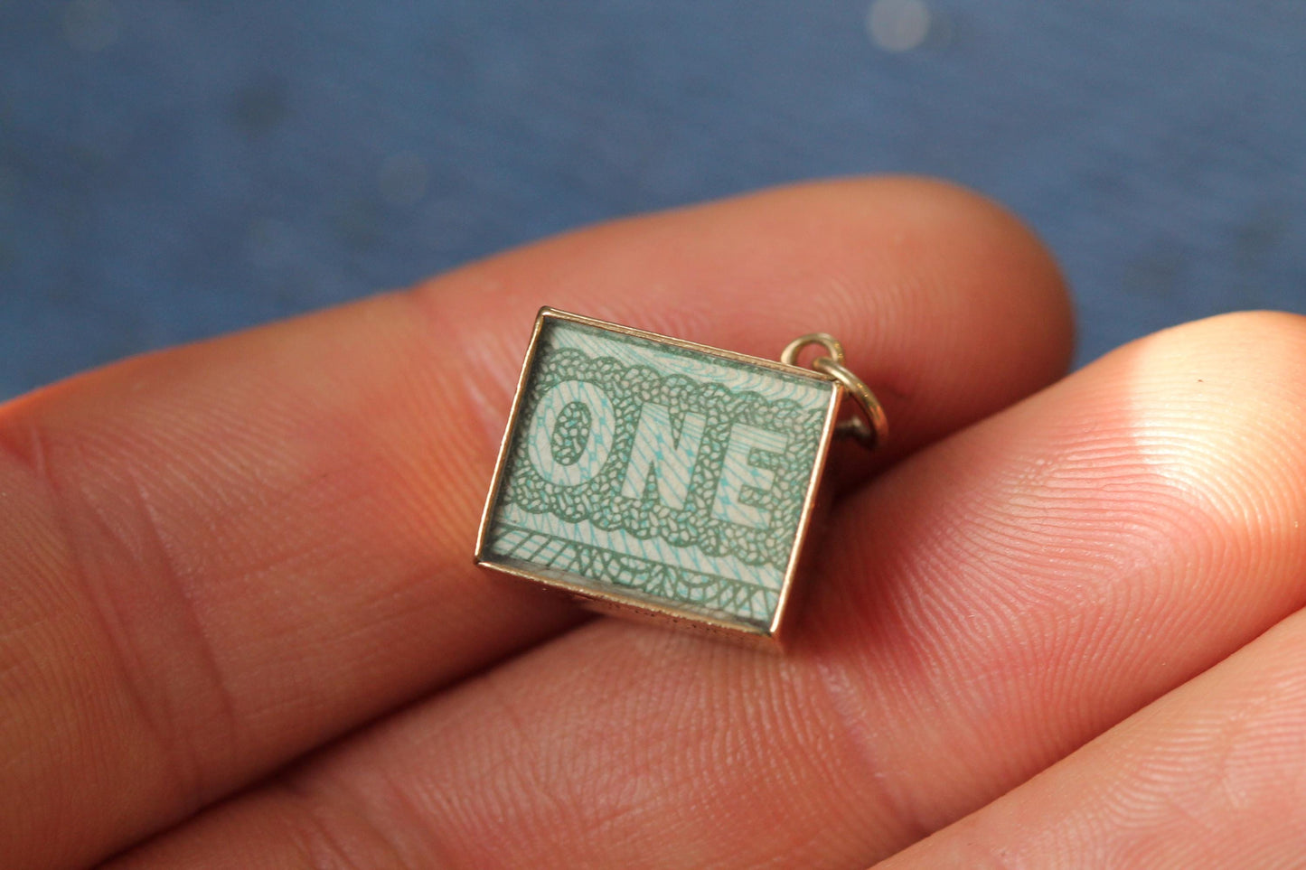 Vintage 9ct Gold One Pound Note Charm, Novelty Pendant 1978
