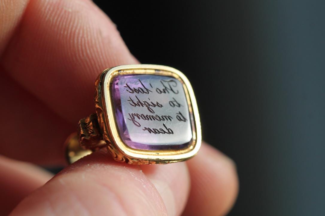 Antique-15ct-Gold-Amethyst-Intaglio-Chased-Pendant-Seal,-"Tho’-lost-to-sight,-to-memory-dear"