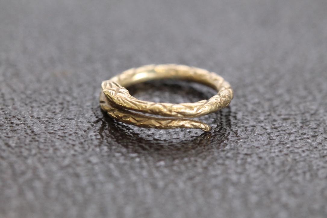 Antique Georgian 18ct Gold Snake Split Ring