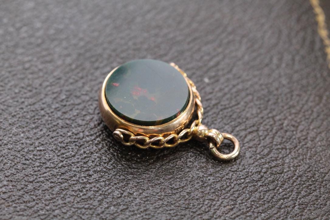Antique 9ct Gold Bloodstone Carnelian Spinner Pendant